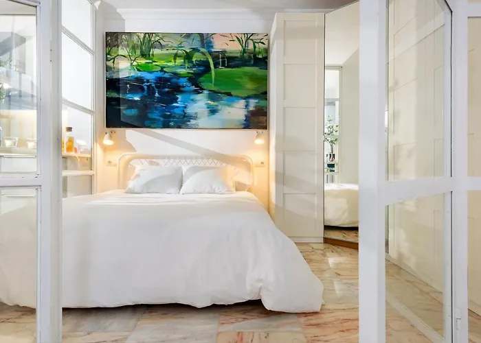 Unico Alcazar Apartment